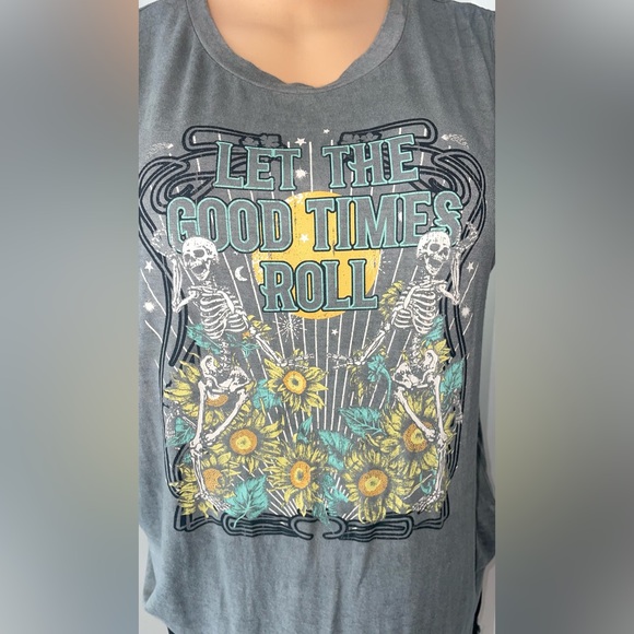 NEW WOUT HALLOWEEN TOP SLEEVELESS SIZE M NEVER WORN - Picture 2 of 6